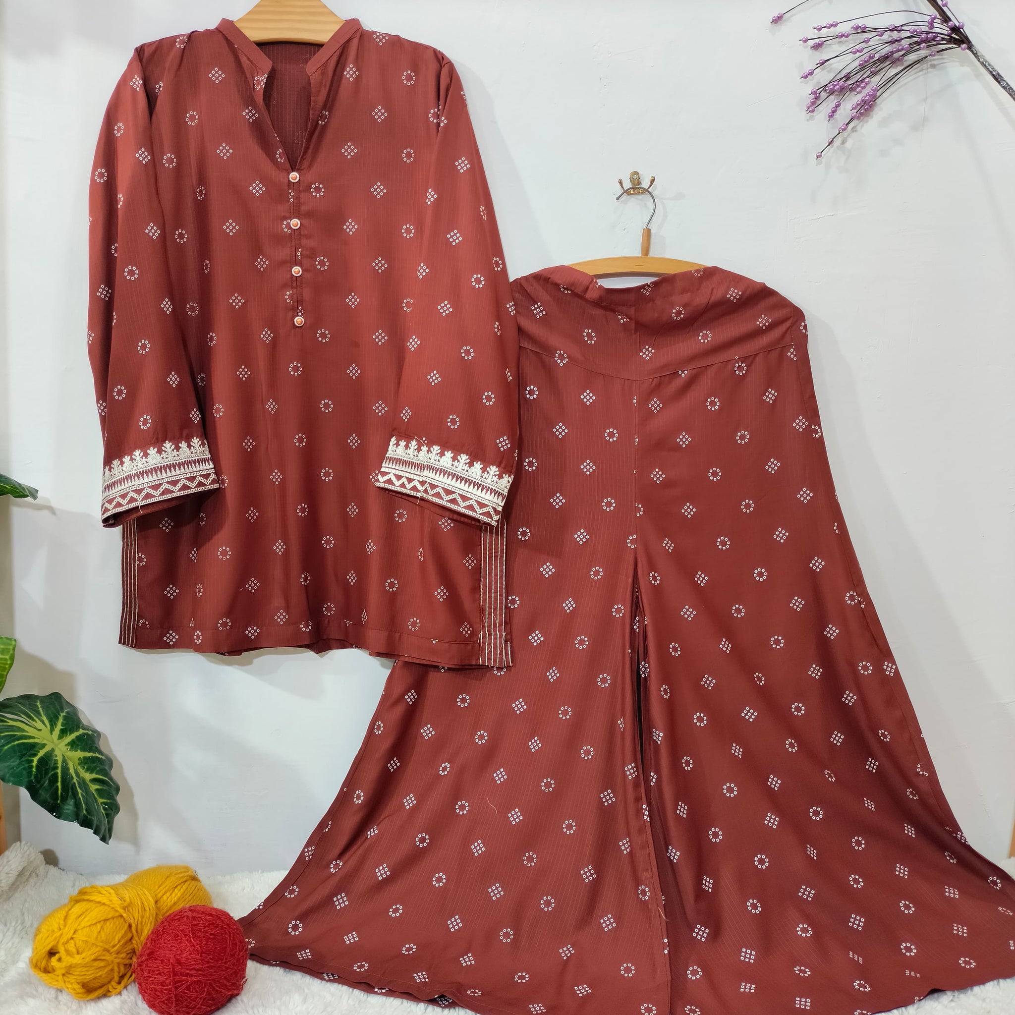 Royale Chunri (Brown)